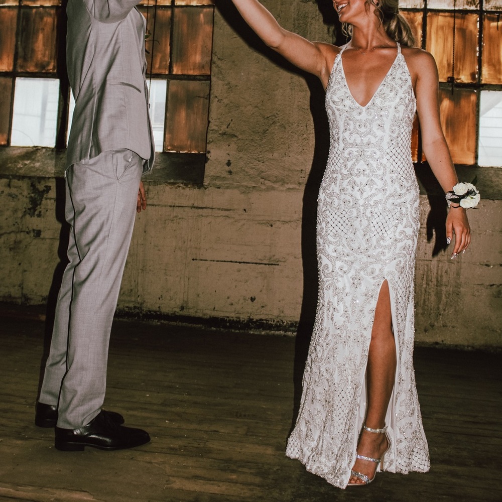 White primavera prom dress size 00